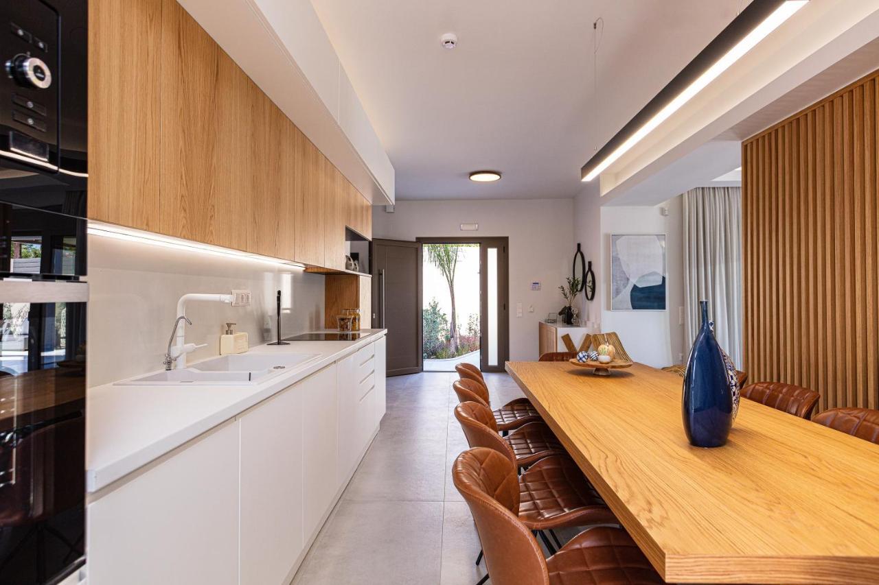 Lagoon Seabreeze Villa, Sumptuous Retreat, By Thinkvilla Pánormos Buitenkant foto